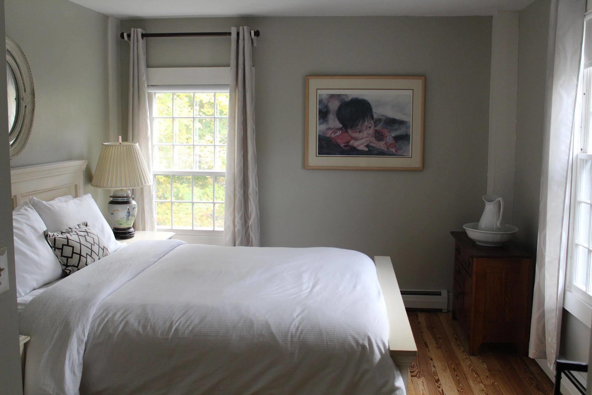 King Hill Inn & Kitchen New London Extérieur photo