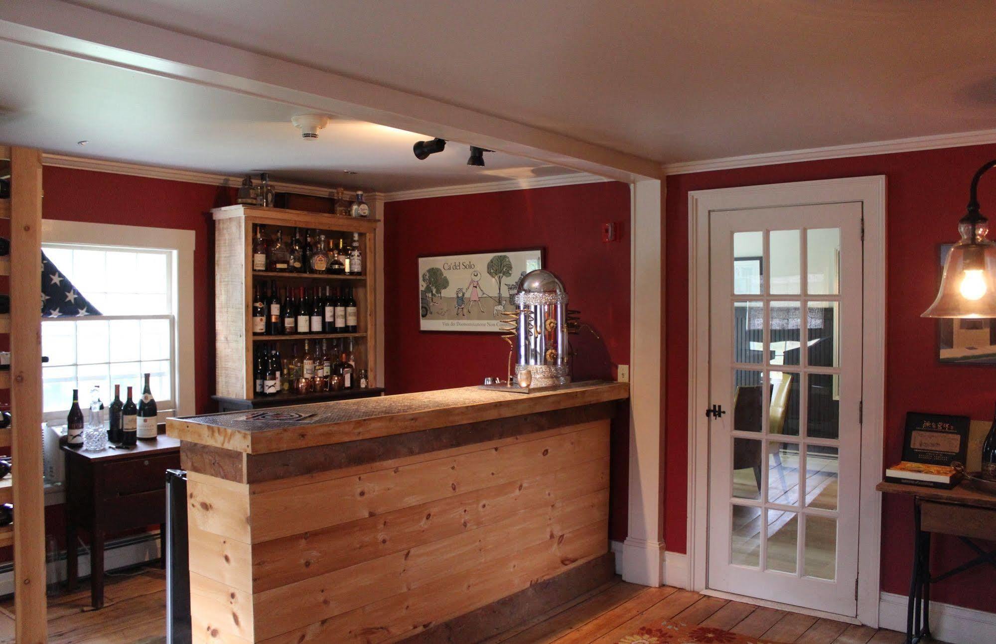King Hill Inn & Kitchen New London Extérieur photo